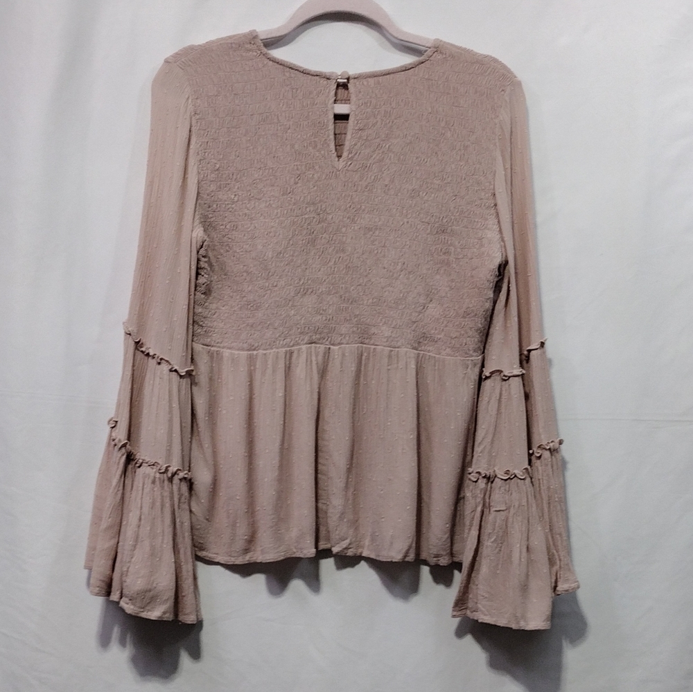 American Eagle Smocked Bell Sleeve Top Women's M Pale Pink Babydoll Barbiecore - Picture 6 of 9